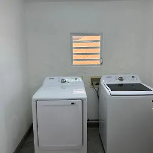 Ocean Breeze & Views - Apartment